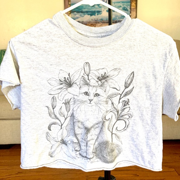 Cat crop top t-shirt - Picture 1 of 1